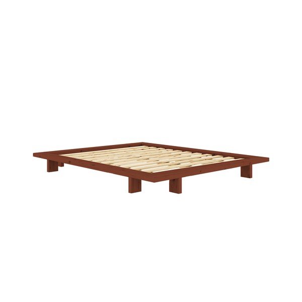 Bračni krevet od masivnog bora bez uzglavlja s podnicom 140x200 cm boje terakote Japan – Karup Design