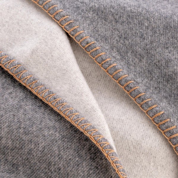 Siva deka od mješavine vune 145x200 cm Ahwi – Blomus-image-3