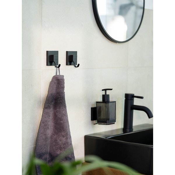 Crne plastične samoljepljive kuke u setu 2 kom Quadro – Wenko-image-1