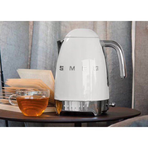 Bijelo kuhalo za vodu od nehrđajućeg čelika 1,7 l Retro Style – SMEG-image-1
