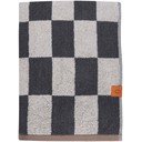 Antracitno sivi/bež ručnik od organskog pamuka od frotira 70x133 cm Retro – Mette Ditmer Denmark