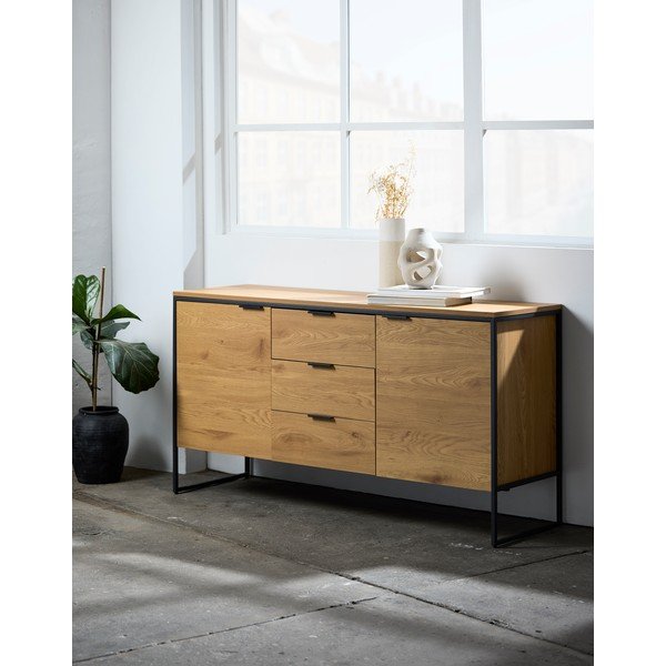 Komoda u dekoru hrasta u prirodnoj boji 155x81x45 cm Cesura – Unique Furniture-image-1