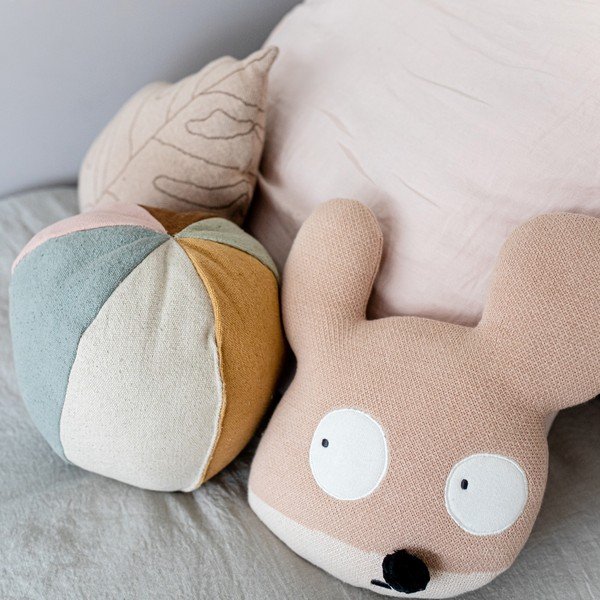 Dječji jastuk Ball – Lorena Canals-image-1