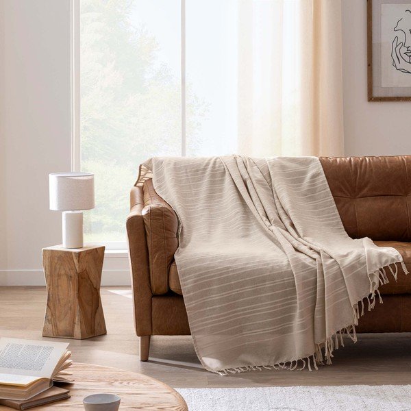 Bež pamučan prekrivač 125x150 cm Lilia – douceur d'intérieur-image-1