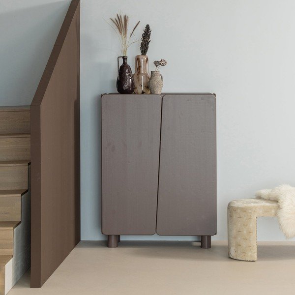 Smeđi ormarić od masivnog bora 100x135x45 cm Root – WOOOD-image-1