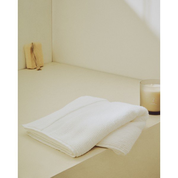 Bijeli pamučan ručnik od frotira 30x50 cm Olvira – Kave Home-image-1