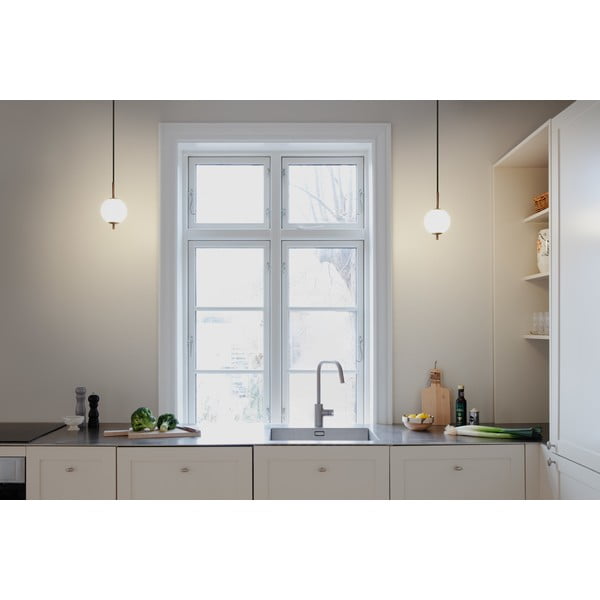 Mjedena metalna LED viseća svjetiljka sa staklenim sjenilom ø 12 cm Audrey – UMAGE-image-1