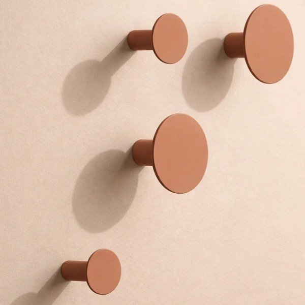 Smeđe zidne kuke u setu 4 kom Ponto – Blomus-image-1