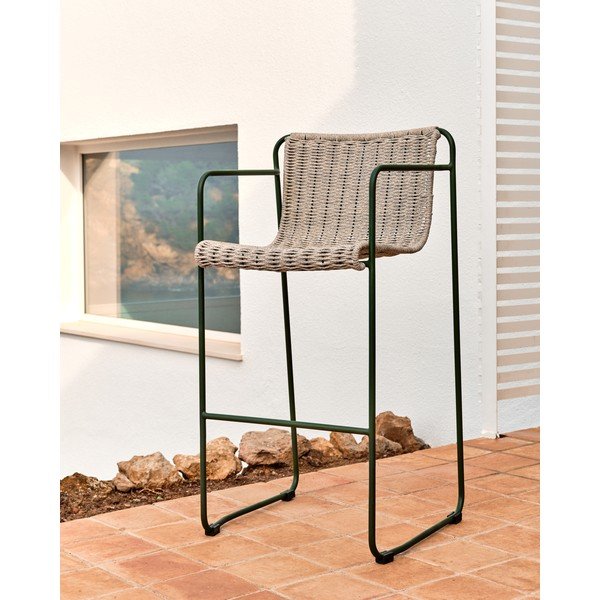 Prljavo zelena metalna vrtna barska stolica Maurina – Kave Home-image-1