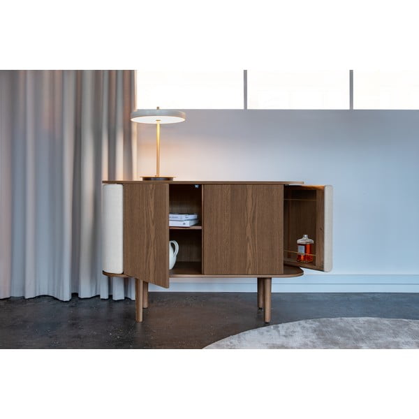 Smeđa/bež niska komoda u dekoru hrasta 109x75 cm Treasures – UMAGE-image-1