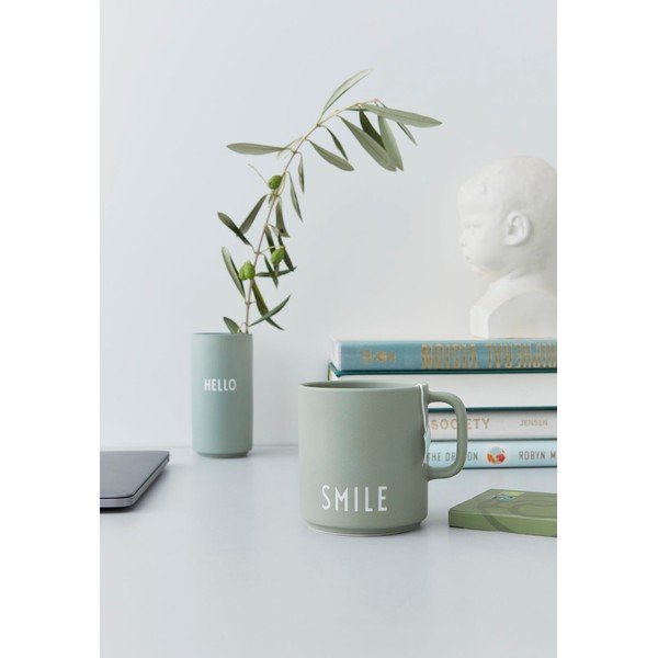 Zelena porculanska šalica Design Letters Smile-image-2