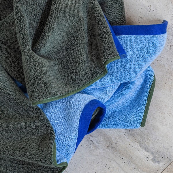 Tamno zeleni/plavi ručnik od organskog pamuka od frotira 70x133 cm Soft – Mette Ditmer Denmark-image-1