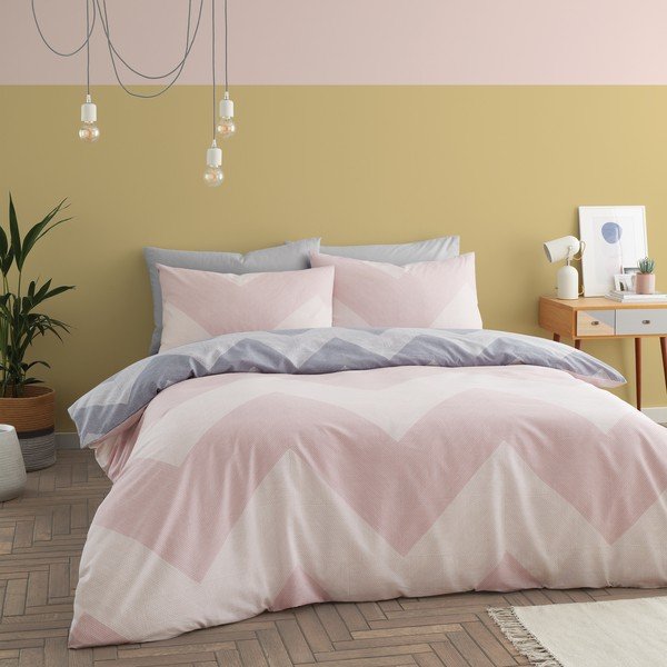 Rozo-siva posteljina 200x135 cm Chevron Geo - Catherine Lansfield-image-1