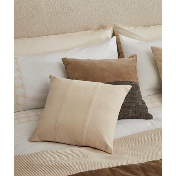 Ukrasna jastučnica 45x45 cm Zaira – Kave Home-image-1