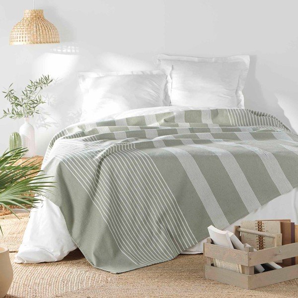 Zeleni prekrivač 220x240 cm Adele – douceur d'intérieur-image-1