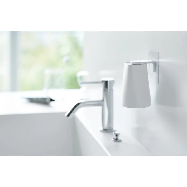 Bijeli plastičan držač sa čašom Film Hook – YAMAZAKI-image-1