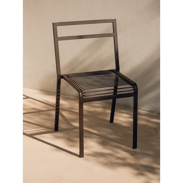 Tamno smeđa metalna vrtna stolica Oto – noo.ma-image-1