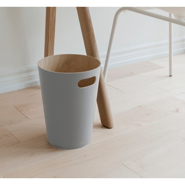 Svijetlo siva drvena kanta za smeće 7,5 l Woodrow – Umbra-image-1