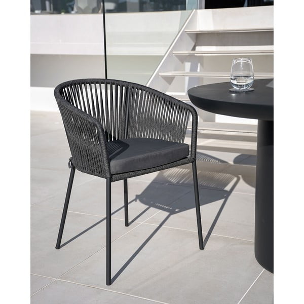 Crna metalna/podstavljena vrtna stolica Yanet – Kave Home-image-1