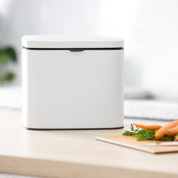 Bijela kanta za bio otpad 4 l Essentials – Ladelle-image-3