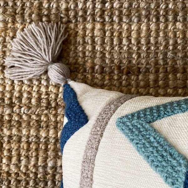 Jastučnica a primjesom lana Joynodes Bethany Tassel, 43 x 43 cm-image-3