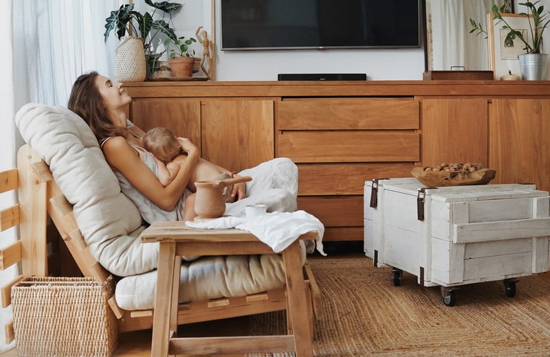 Kauč u skandinavskom stilu u domu poljske blogerice