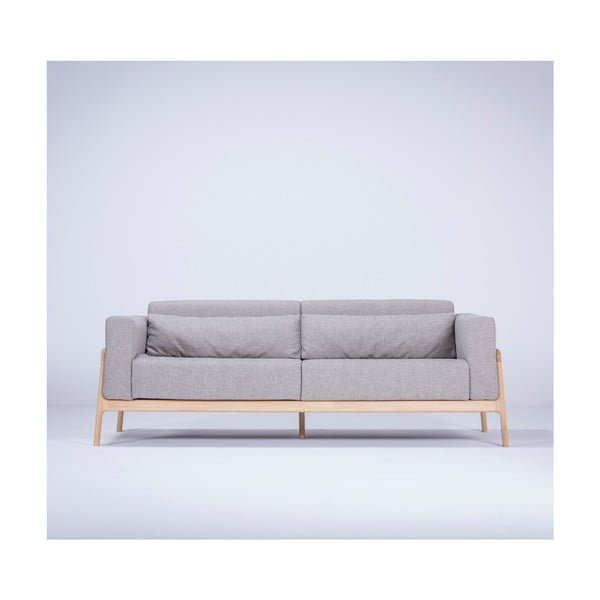 Sivi kauč s konstrukcijom od hrastovine Gazzda Fawn, 210 cm